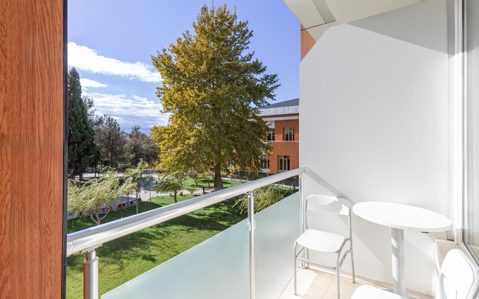 Chinar Hotel & Spa Naftalan Exterior photo